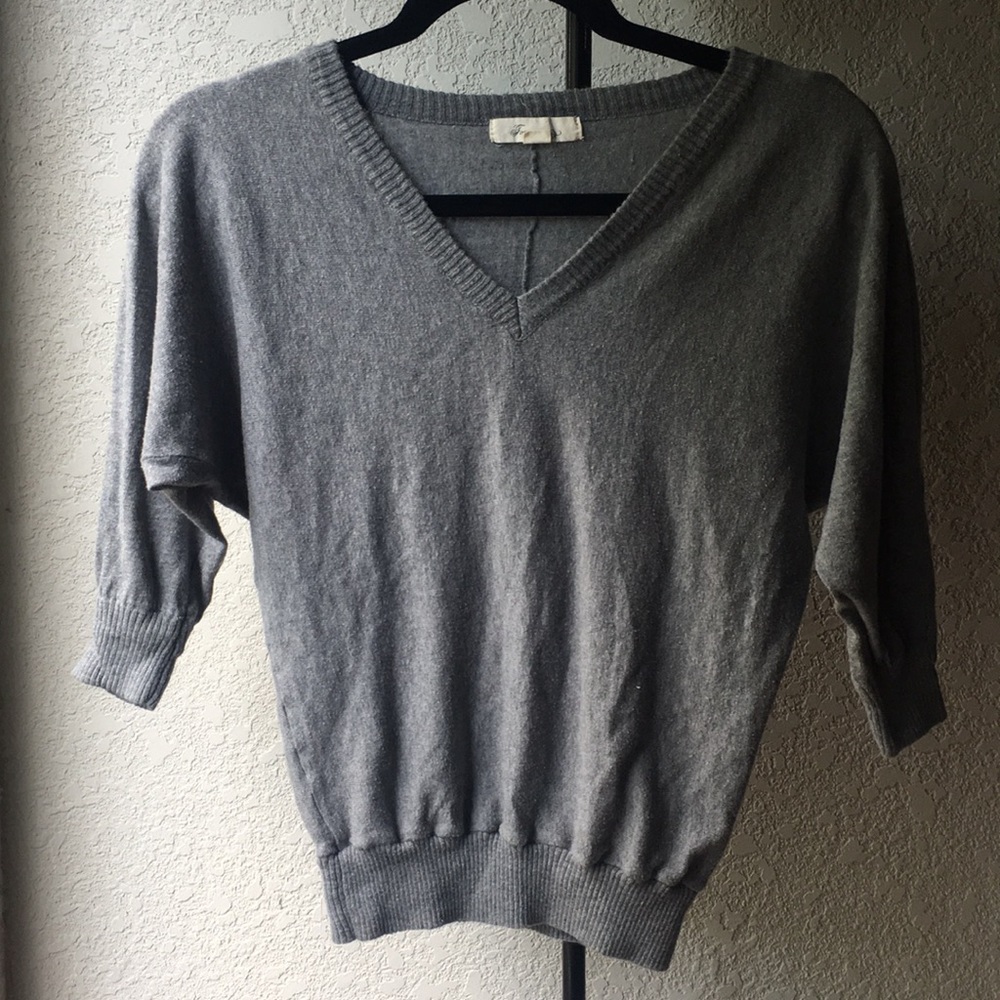 Forever 21 Grey V Neck Sweater Top